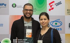 Prof. Ronaldo Araujo (UFAL) e Profa. Bruna Nascimento (UNIRIO), XIX ENANCIB, Londrina, 2018.