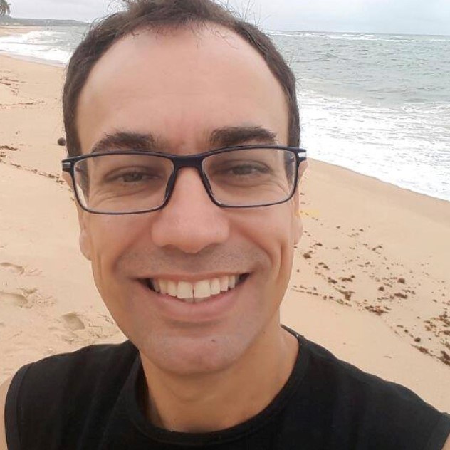 Prof. Marcos Prado